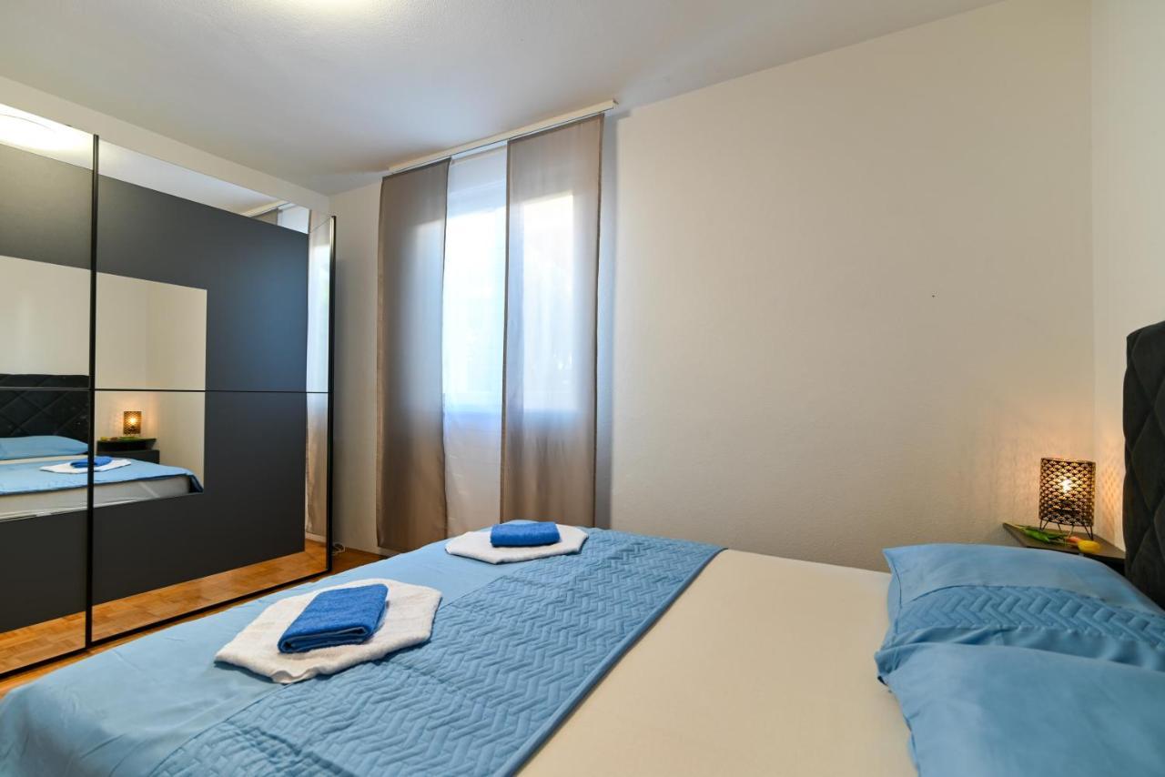 Apartmani Cesarica Trogir Exterior photo