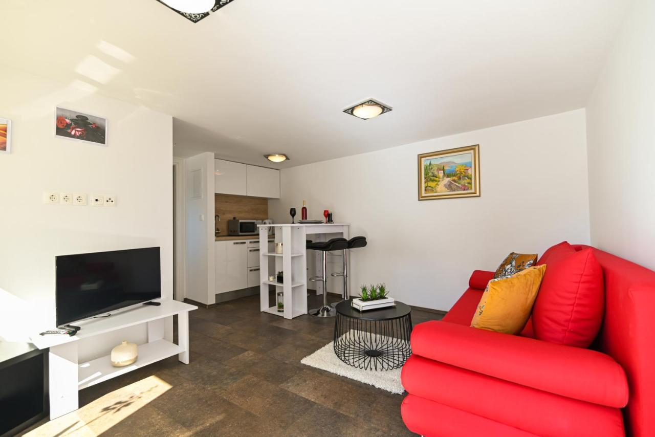 Apartmani Cesarica Trogir Exterior photo