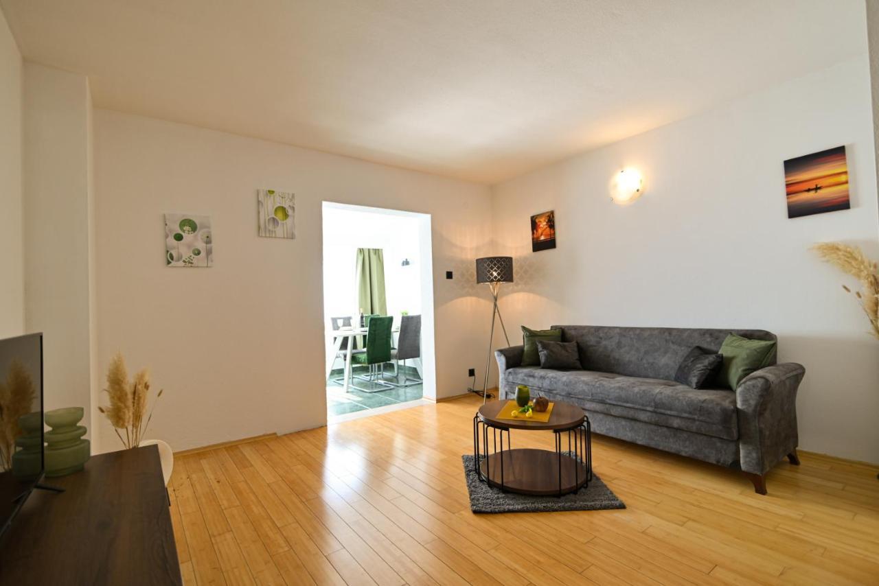 Apartmani Cesarica Trogir Exterior photo