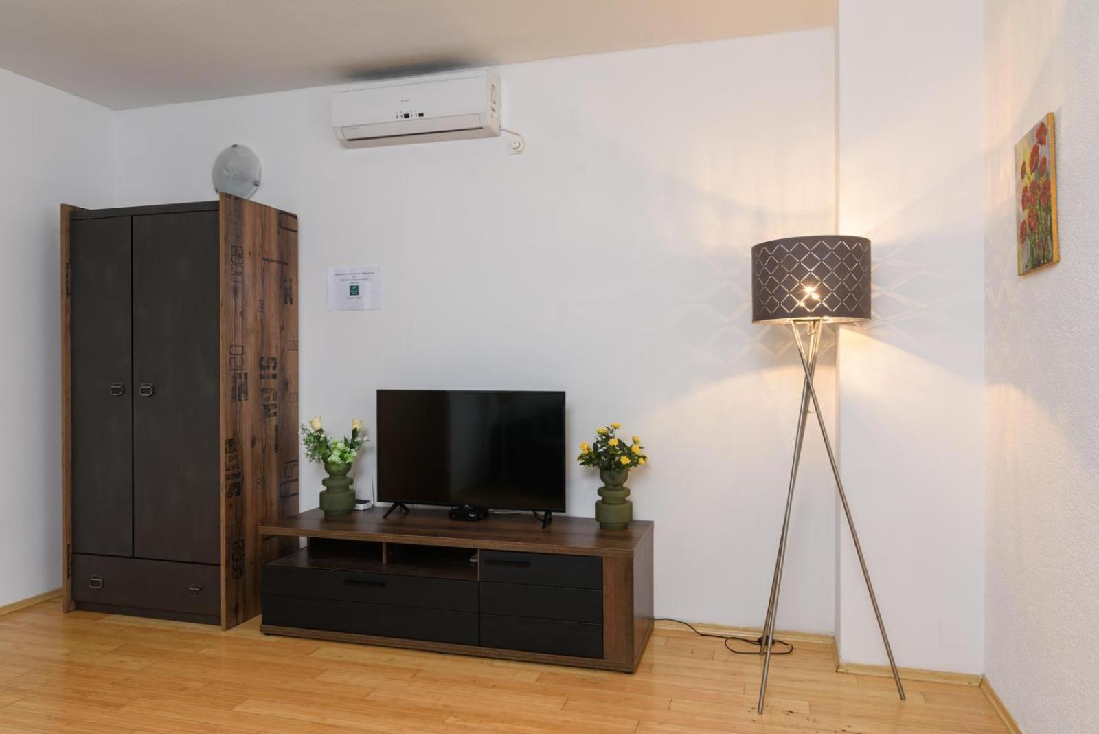 Apartmani Cesarica Trogir Exterior photo