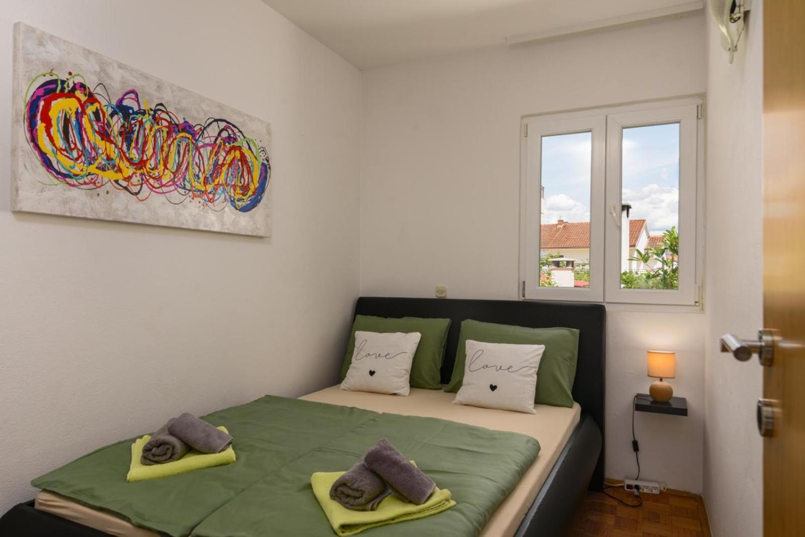 Apartmani Cesarica Trogir Exterior photo